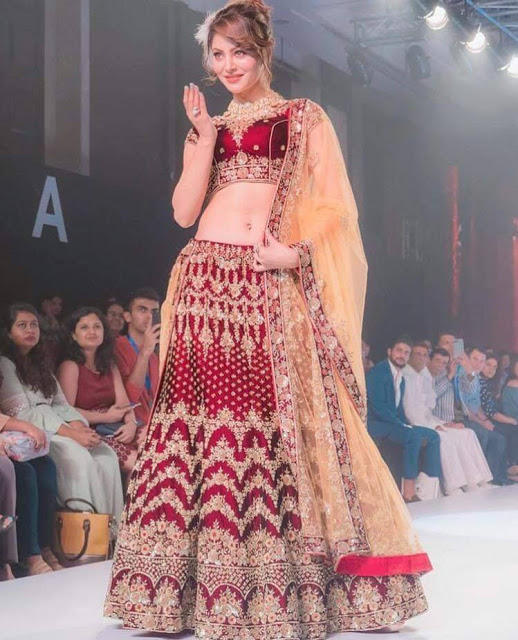 Urvashi Rautela's Bridal Look In Fashion Show 4